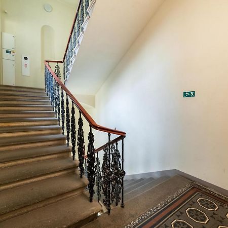 Exclusive Apartment Near Kafka'S Head Prága Kültér fotó