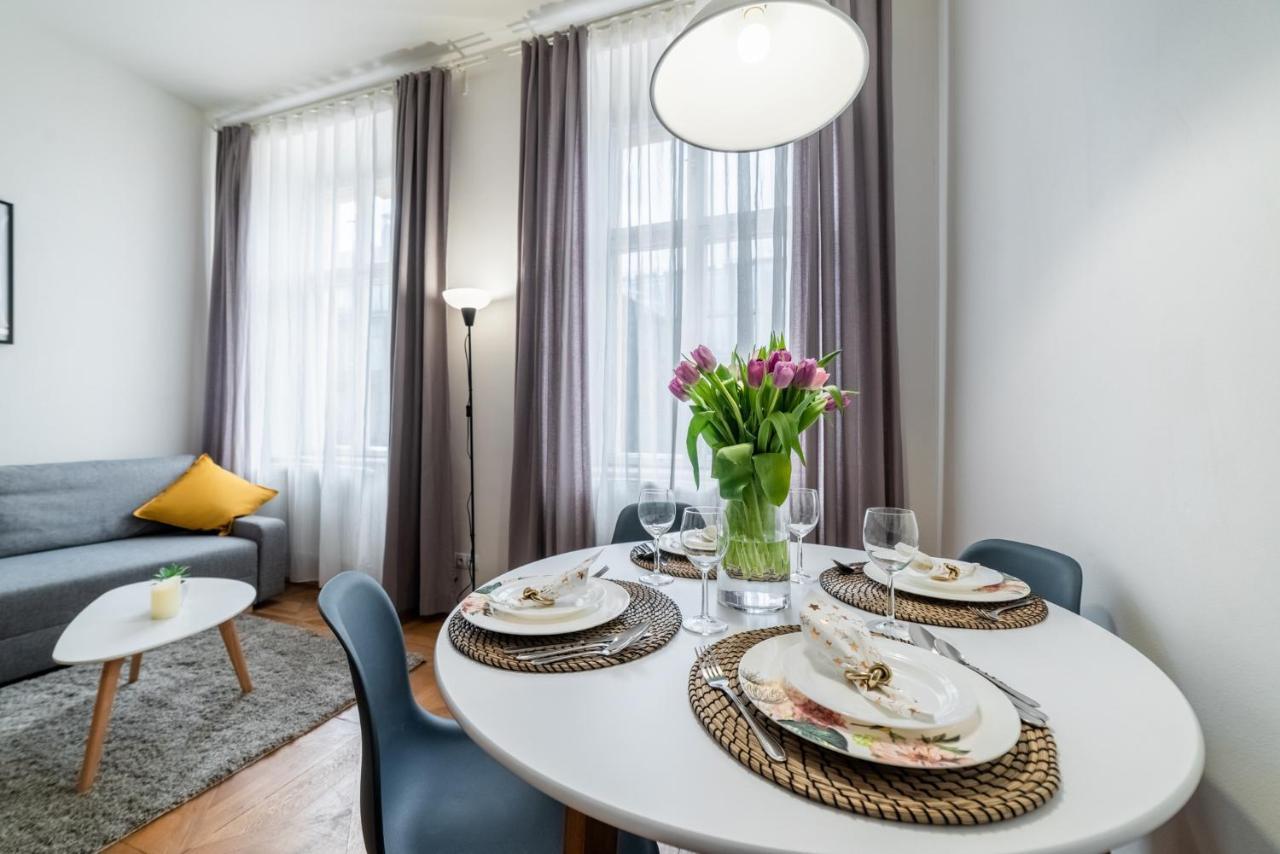 Exclusive Apartment Near Kafka'S Head Prága Kültér fotó